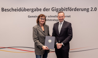 250115  Foerderbescheiduebergabe aus dem Gigabit Programm 2.0 15